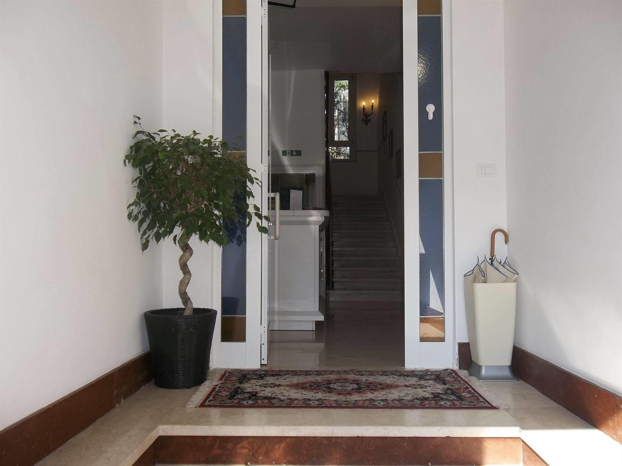 Hotel Amalfi Mailand Exterior foto